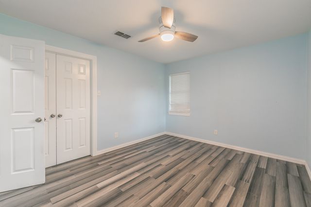 904 Sherman St, Tioga, TX 76271