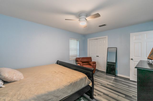 904 Sherman St, Tioga, TX 76271