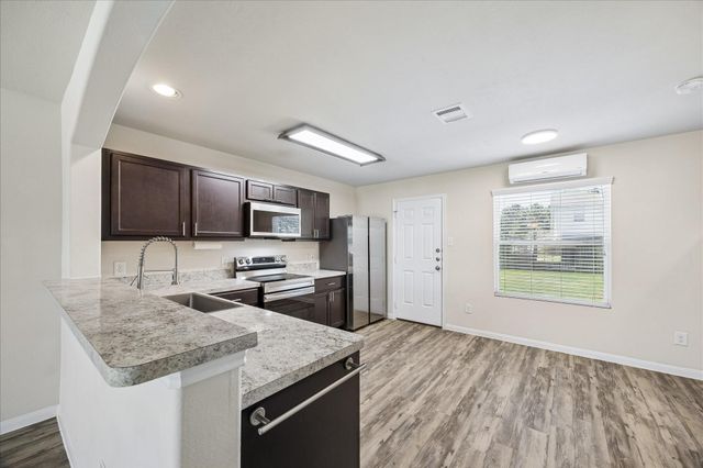 10122 Cobbler Lane, Tomball, TX 77375