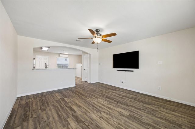 10122 Cobbler Lane, Tomball, TX 77375