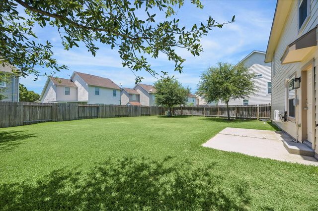 10122 Cobbler Lane, Tomball, TX 77375