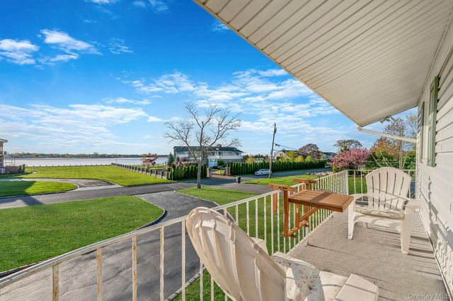146 Awixa Avenue, Bay Shore, NY 11706