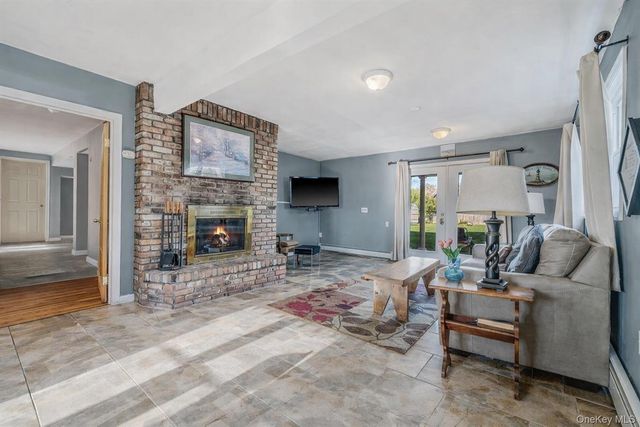 146 Awixa Avenue, Bay Shore, NY 11706