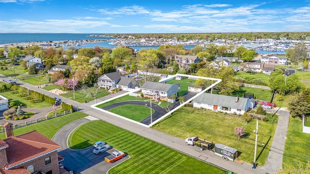 146 Awixa Avenue, Bay Shore, NY 11706