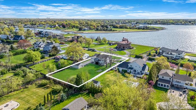 146 Awixa Avenue, Bay Shore, NY 11706