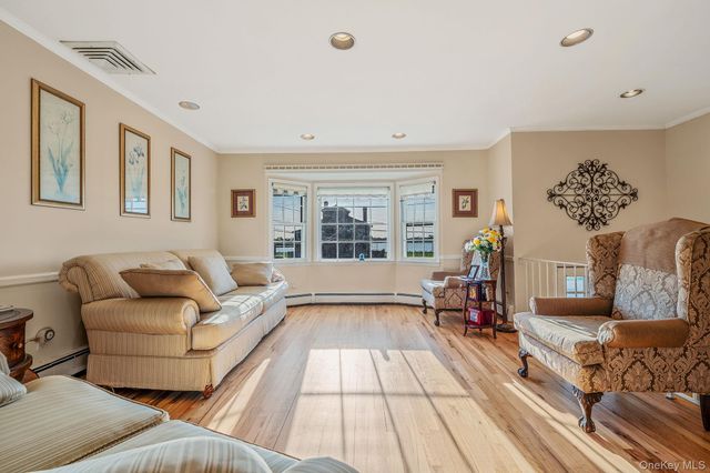 146 Awixa Avenue, Bay Shore, NY 11706