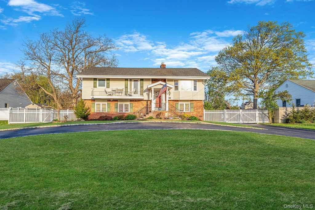 146 Awixa Avenue, Bay Shore, NY 11706