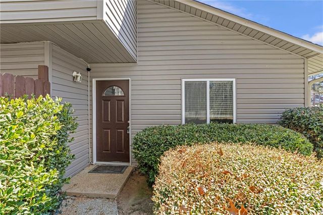 4908 Willow Lane, Austell, GA 30106