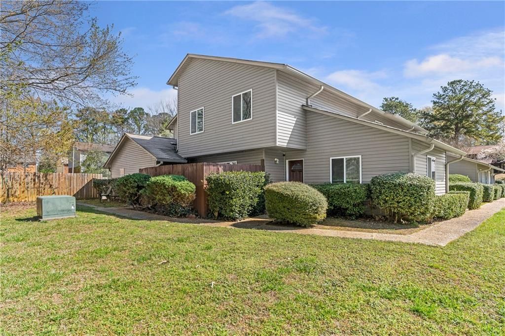 4908 Willow Lane, Austell, GA 30106