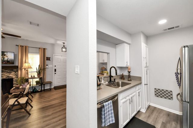 8299 Cambridge Street 1406, Houston, TX 77054
