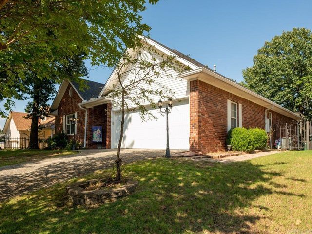 43 Rocky Valley Cove, Little Rock, AR 72212