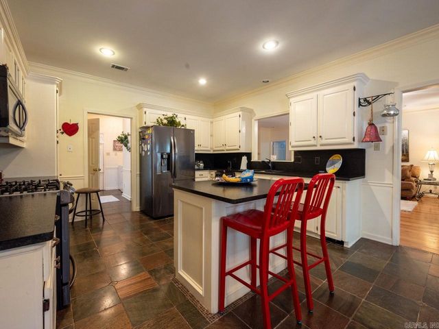 43 Rocky Valley Cove, Little Rock, AR 72212