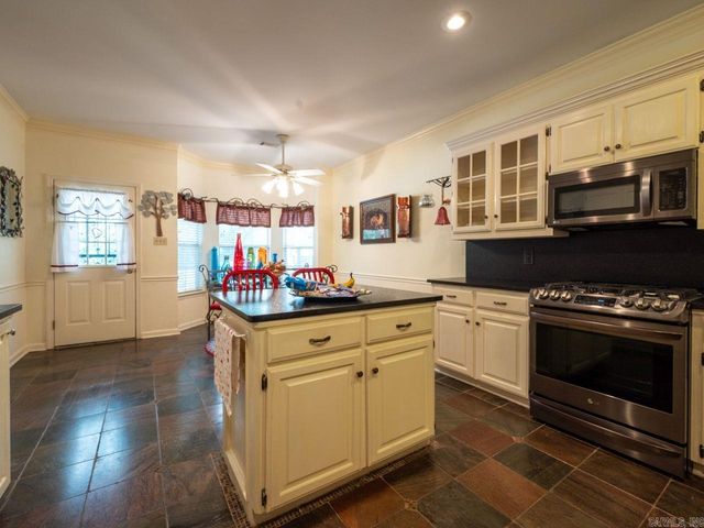 43 Rocky Valley Cove, Little Rock, AR 72212