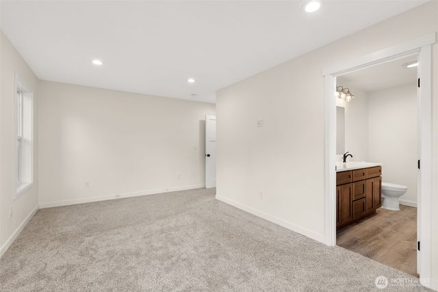 210 West Wishkah Road, Aberdeen, WA 98520