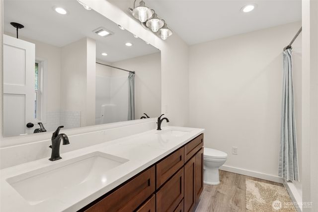 210 West Wishkah Road, Aberdeen, WA 98520