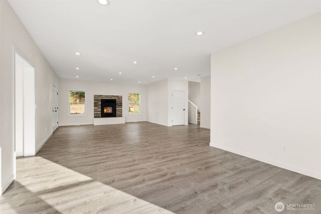 210 West Wishkah Road, Aberdeen, WA 98520