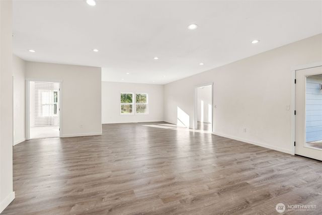 210 West Wishkah Road, Aberdeen, WA 98520