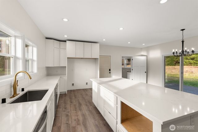 210 West Wishkah Road, Aberdeen, WA 98520