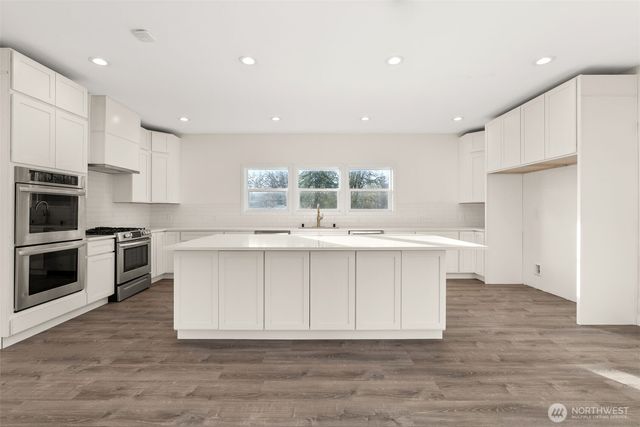 210 West Wishkah Road, Aberdeen, WA 98520