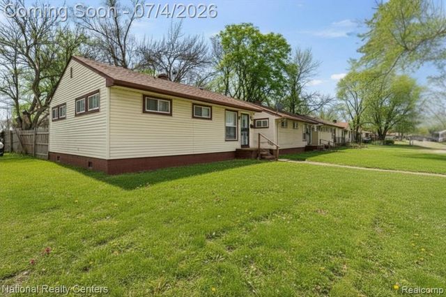 13525 Evergreen Road, Detroit, MI 48223