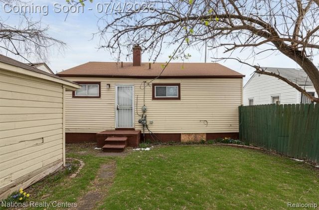 13525 Evergreen Road, Detroit, MI 48223