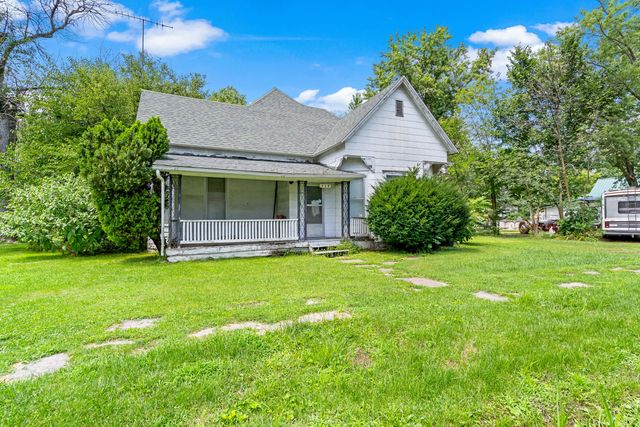 429 S ALLEN ST, Centralia, MO 65240