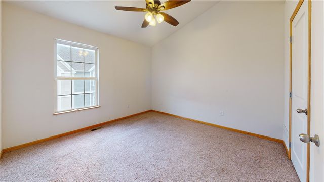 1137 Blackstone Lane, Pleasant Hill, IA 50327