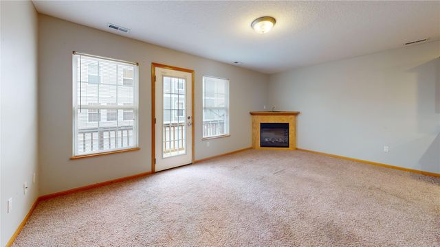 1137 Blackstone Lane, Pleasant Hill, IA 50327