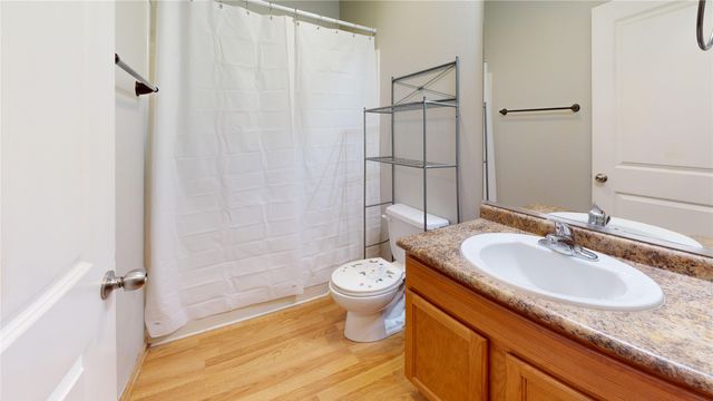 1137 Blackstone Lane, Pleasant Hill, IA 50327