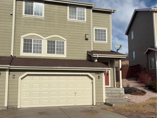 2667 Live Oak Ct, Castle Rock, CO 80104