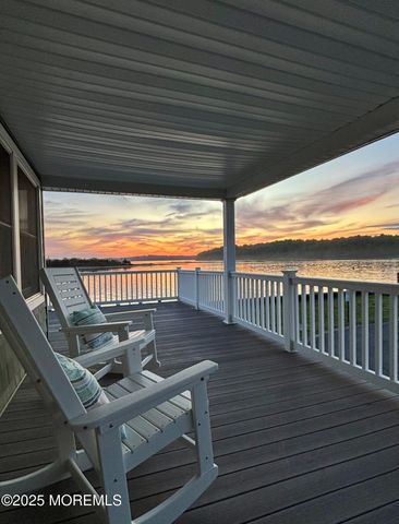 14 Willow Way, Sea Bright, NJ 07760