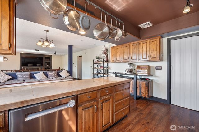 107 Alderwood Lane, Longview, WA 98632