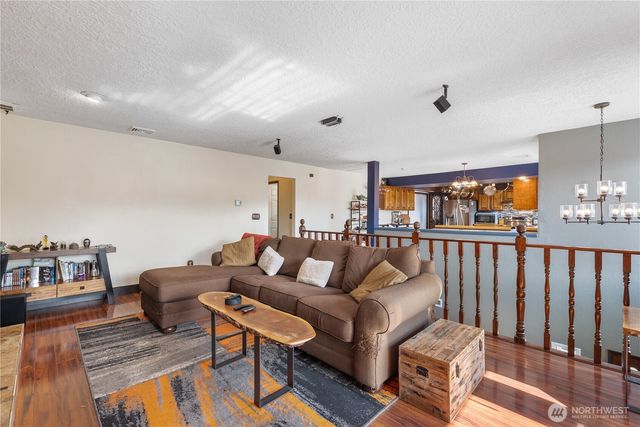 107 Alderwood Lane, Longview, WA 98632