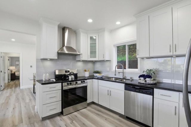 22000 Fortini Road, San Jose, CA 95120