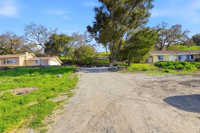 22000 Fortini Road, San Jose, CA 95120