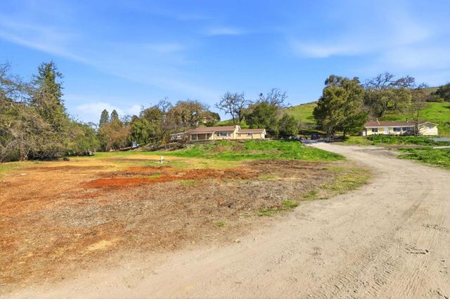 22000 Fortini Road, San Jose, CA 95120