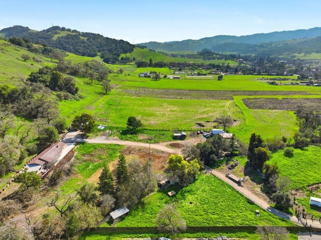 22000 Fortini Road, San Jose, CA 95120