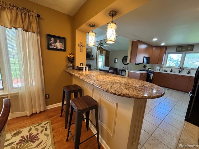 18229 Ash Creek Drive, Macomb, MI 48044