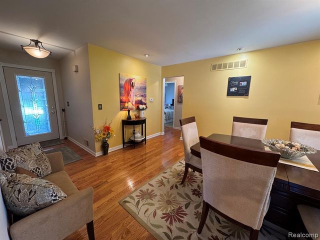 18229 Ash Creek Drive, Macomb, MI 48044