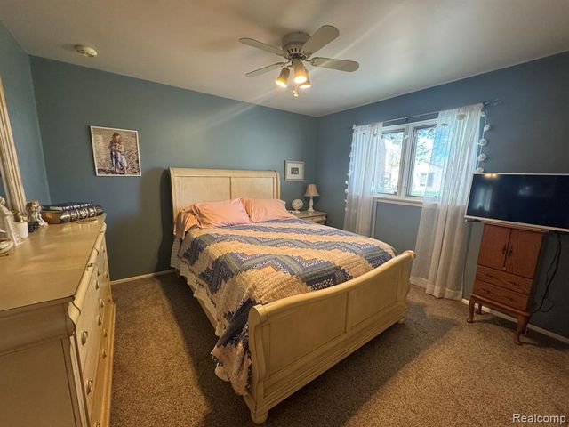 18229 Ash Creek Drive, Macomb, MI 48044