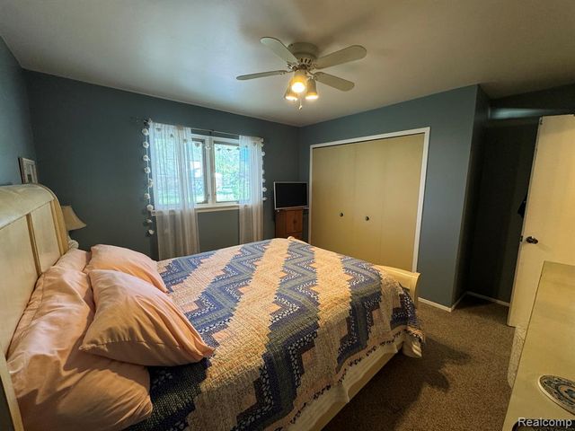 18229 Ash Creek Drive, Macomb, MI 48044