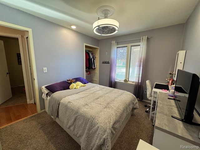 18229 Ash Creek Drive, Macomb, MI 48044