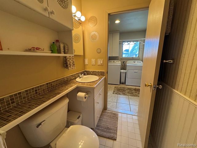 18229 Ash Creek Drive, Macomb, MI 48044