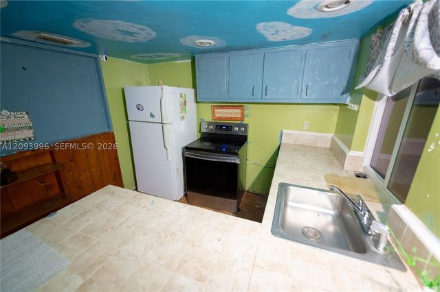 140 NE 17th Ct, Pompano Beach, FL 33060