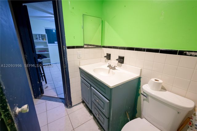 140 NE 17th Ct, Pompano Beach, FL 33060