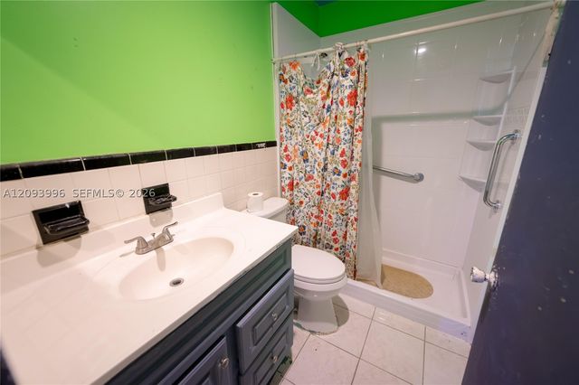 140 NE 17th Ct, Pompano Beach, FL 33060