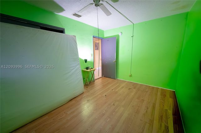 140 NE 17th Ct, Pompano Beach, FL 33060