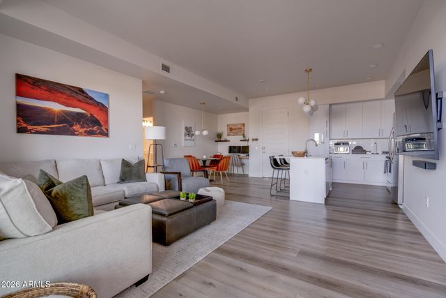 7300 E EARLL Drive 3022, Scottsdale, AZ 85251