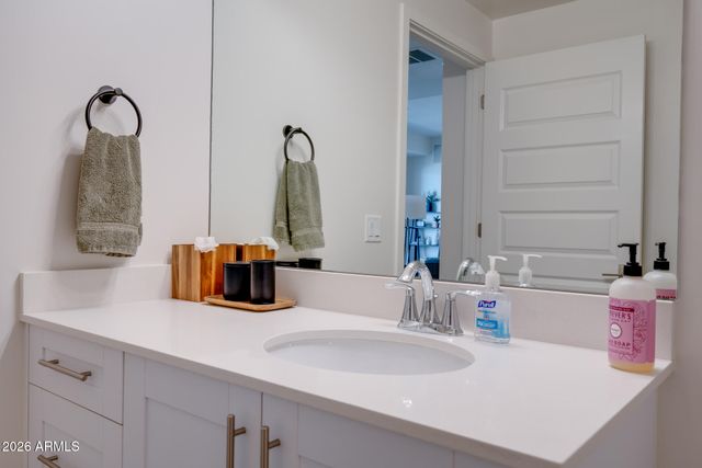 7300 E EARLL Drive 3022, Scottsdale, AZ 85251