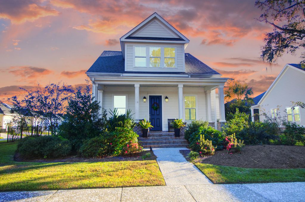 4010 Berberis Lane, Ravenel, SC 29470